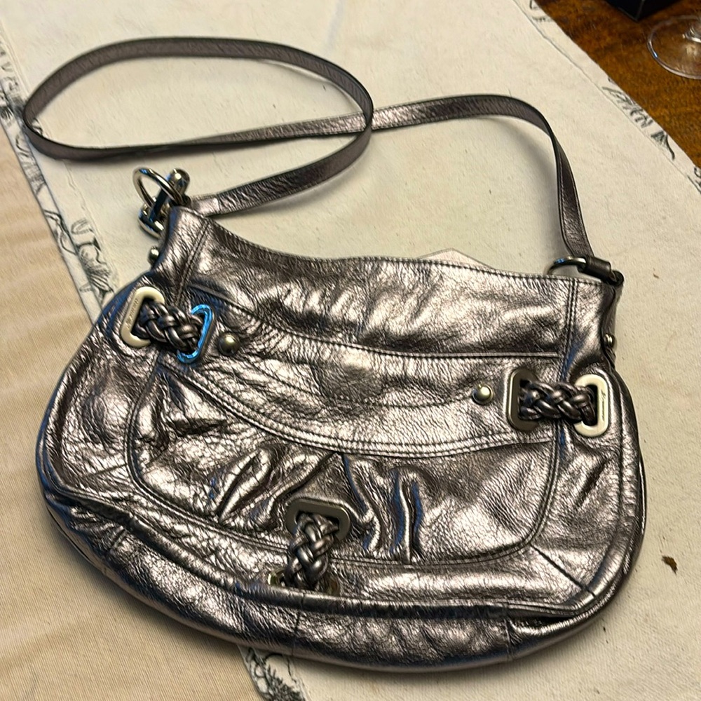 B. Makowski Silver Leather Purse